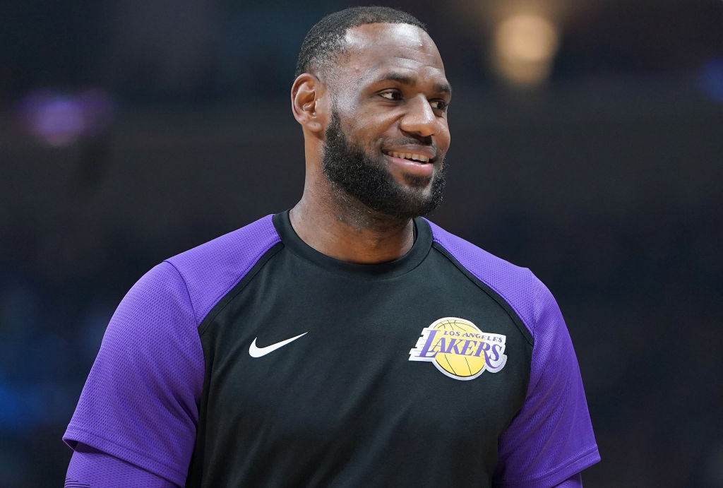 Los Angeles Lakers v Golden State Warriors