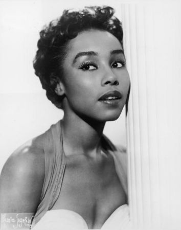 Diahann Carroll Dies: Iconic Photos Of Actress, Singer In Life