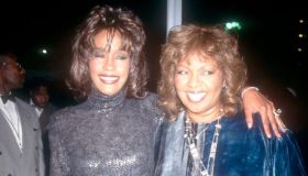 Whitney Houston's Relationship With Robyn Crawford Wasn't 'Natural' To Cissy Houston