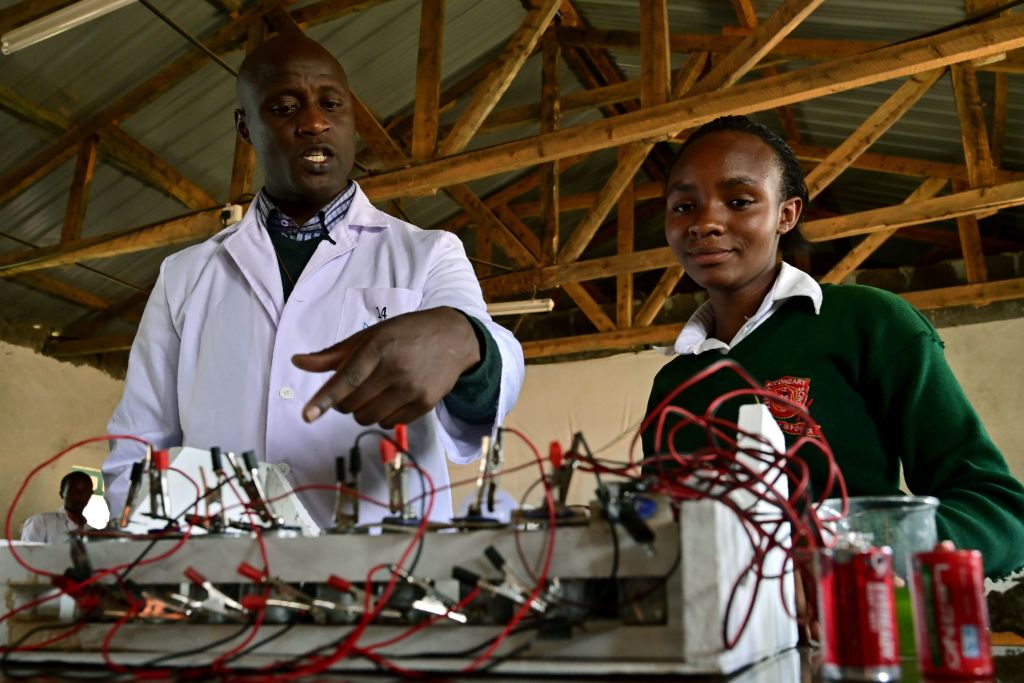 KENYA-AWARD-EDUCATION