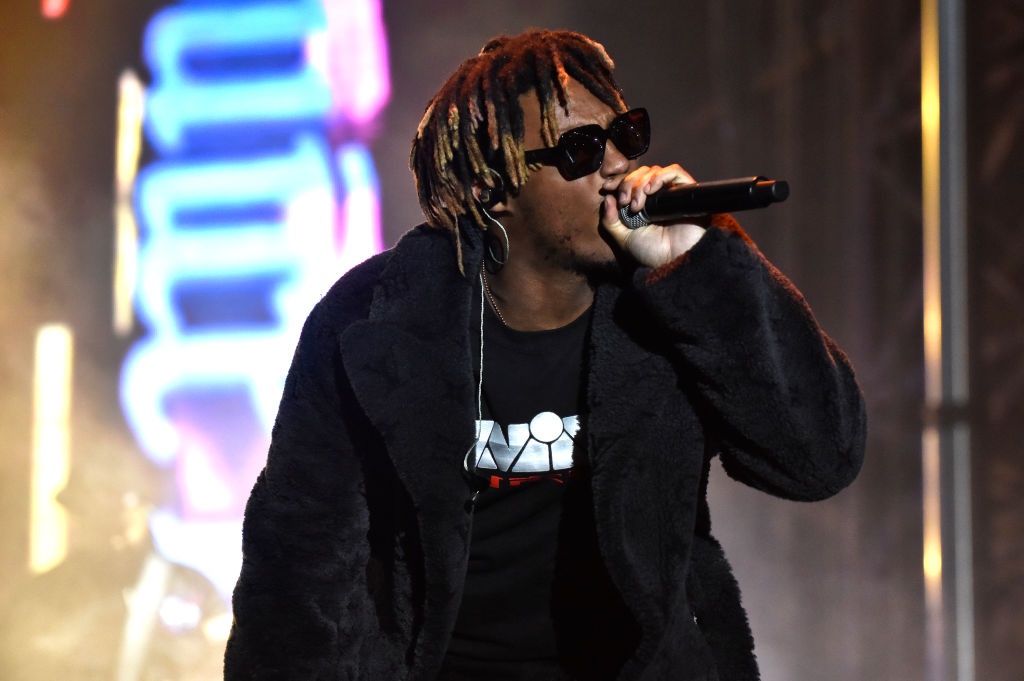 Reports: Chicago rapper Juice WRLD dies after suffering seizure at