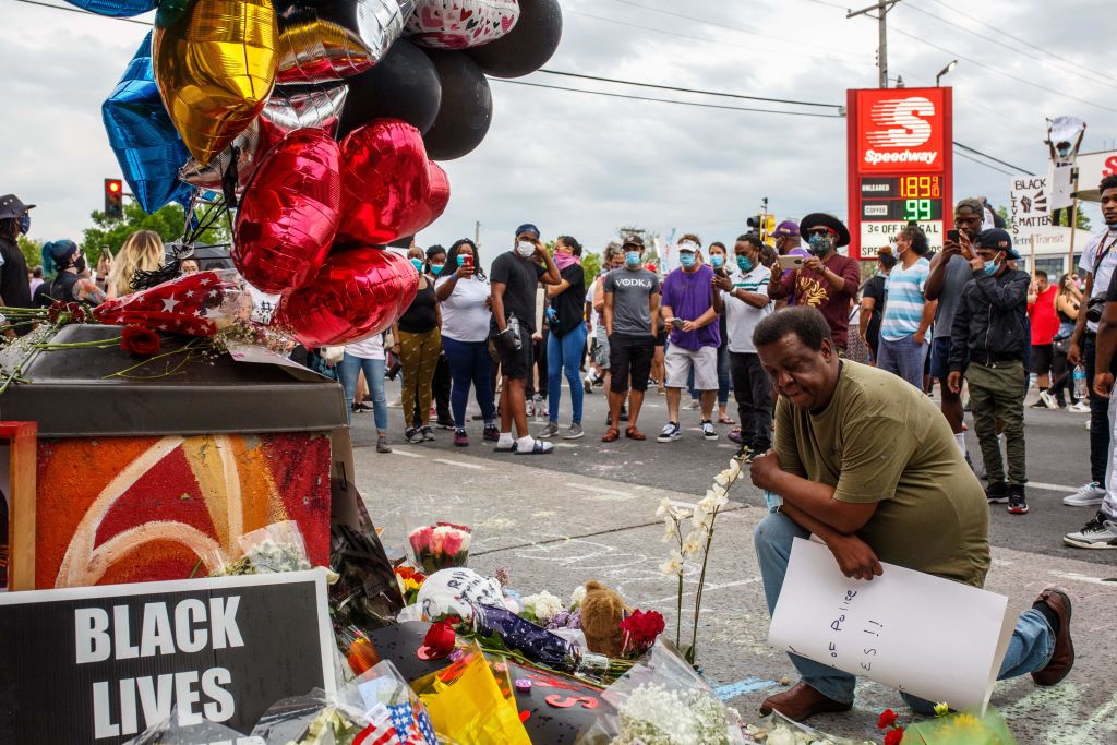 TOPSHOT-US-CRIME-RACE