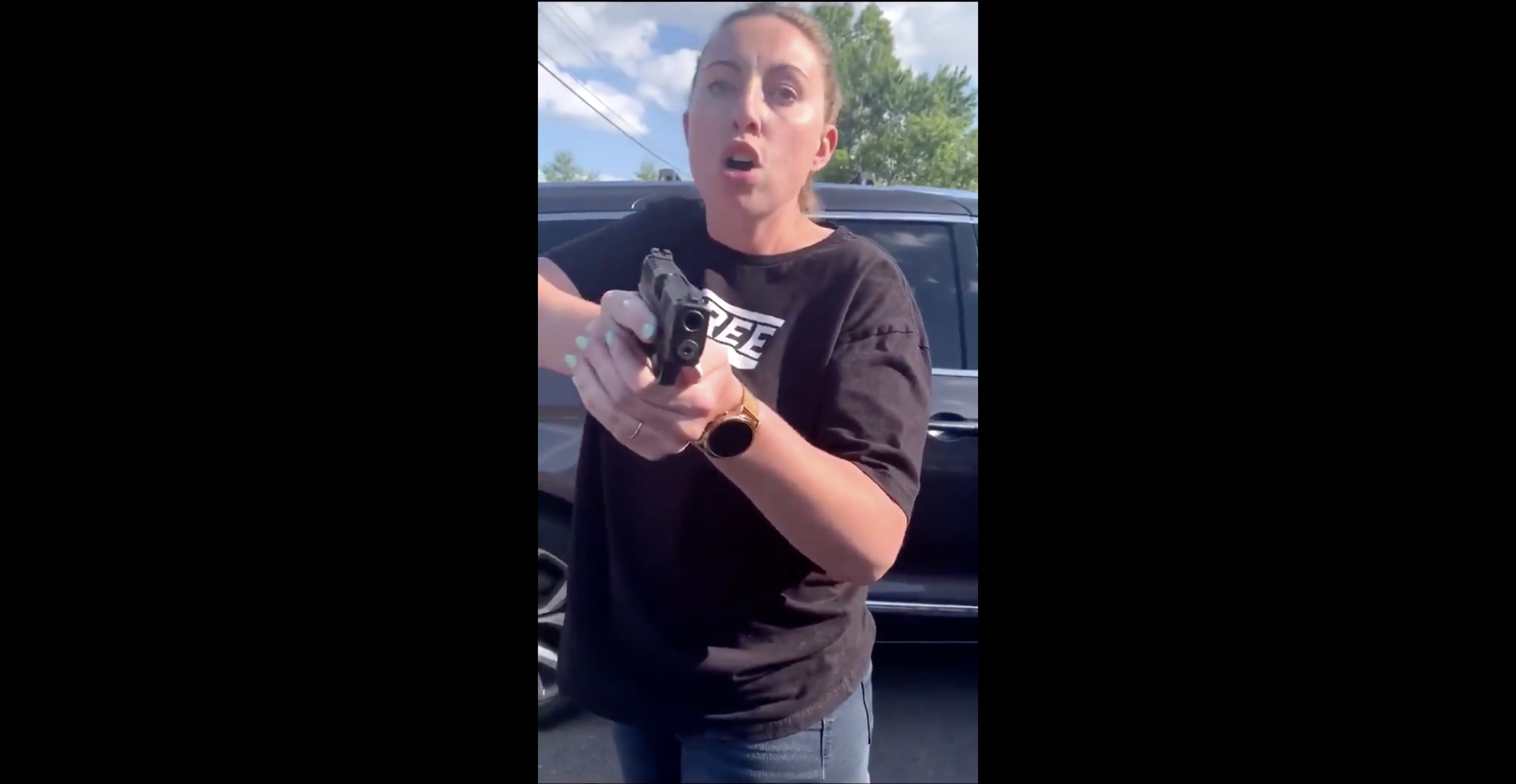 Auburn Hills Karen points gun at Black family