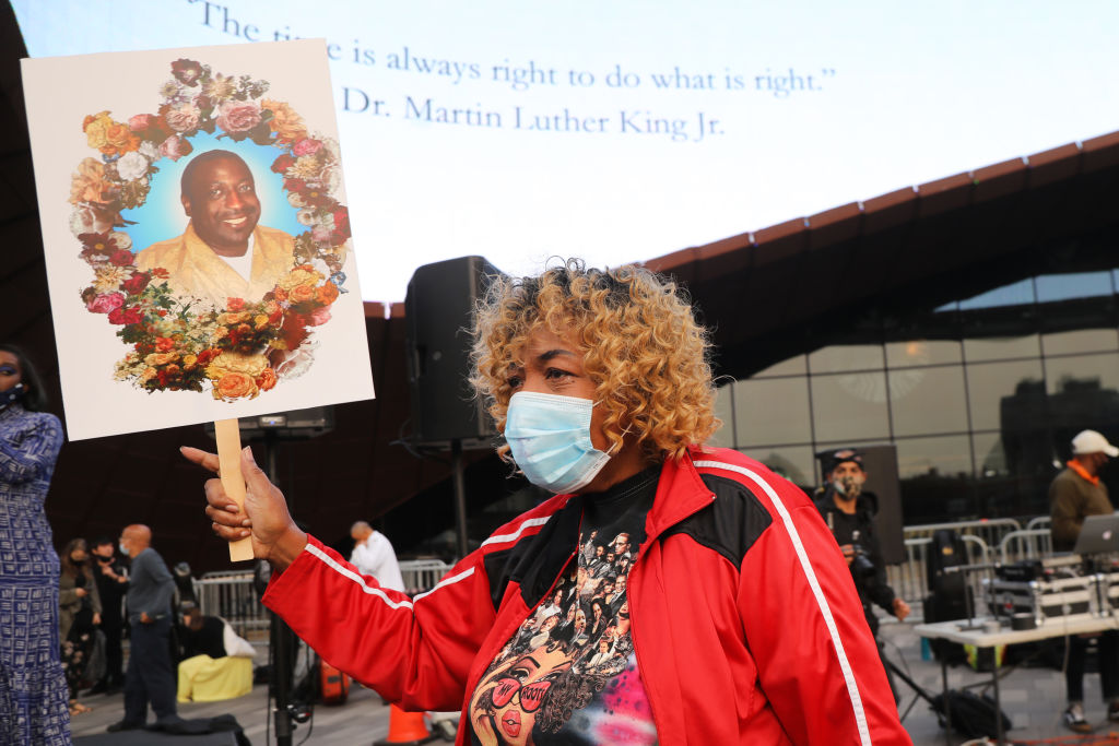 Eric Garner's Family Call For September 15 To Be Eric Garner Day