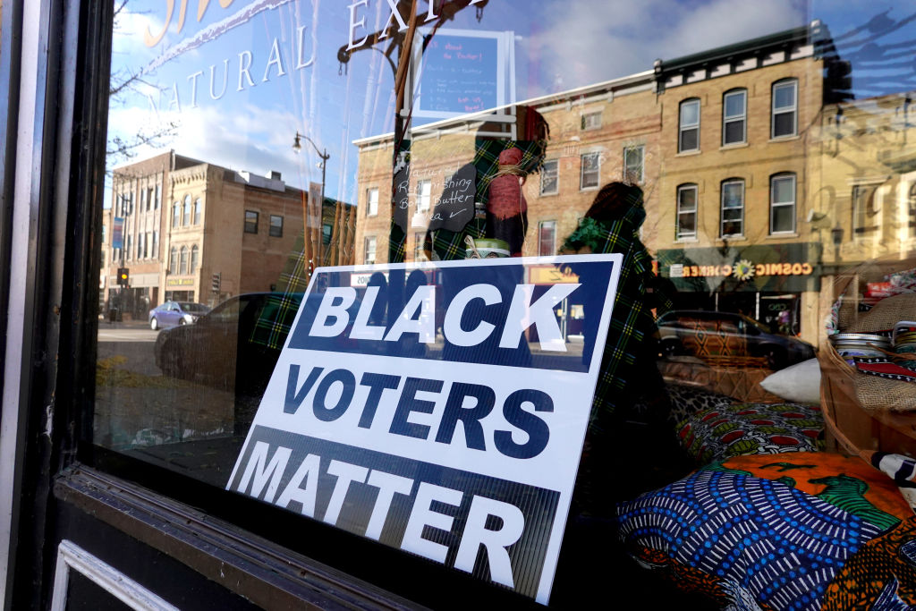 Wisconsin Voters Go To The Polls On The Last Day Of Early Voting