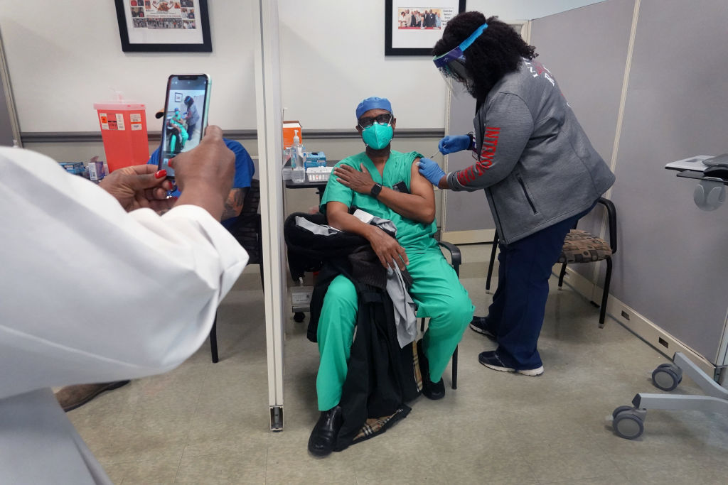 Chicago's Roseland Community Hospital Administers Covid Vaccinations To Hospital Staff