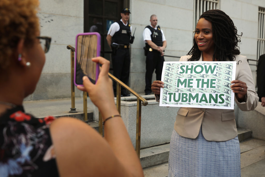 House Democrats Urge Treasury Secretary Mnuchin To Place Abolitionist Harriet Tubman On New $20 Bill