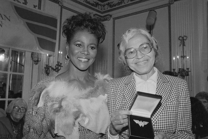 Cicely Tyson and Rosa Parks Posing with Award