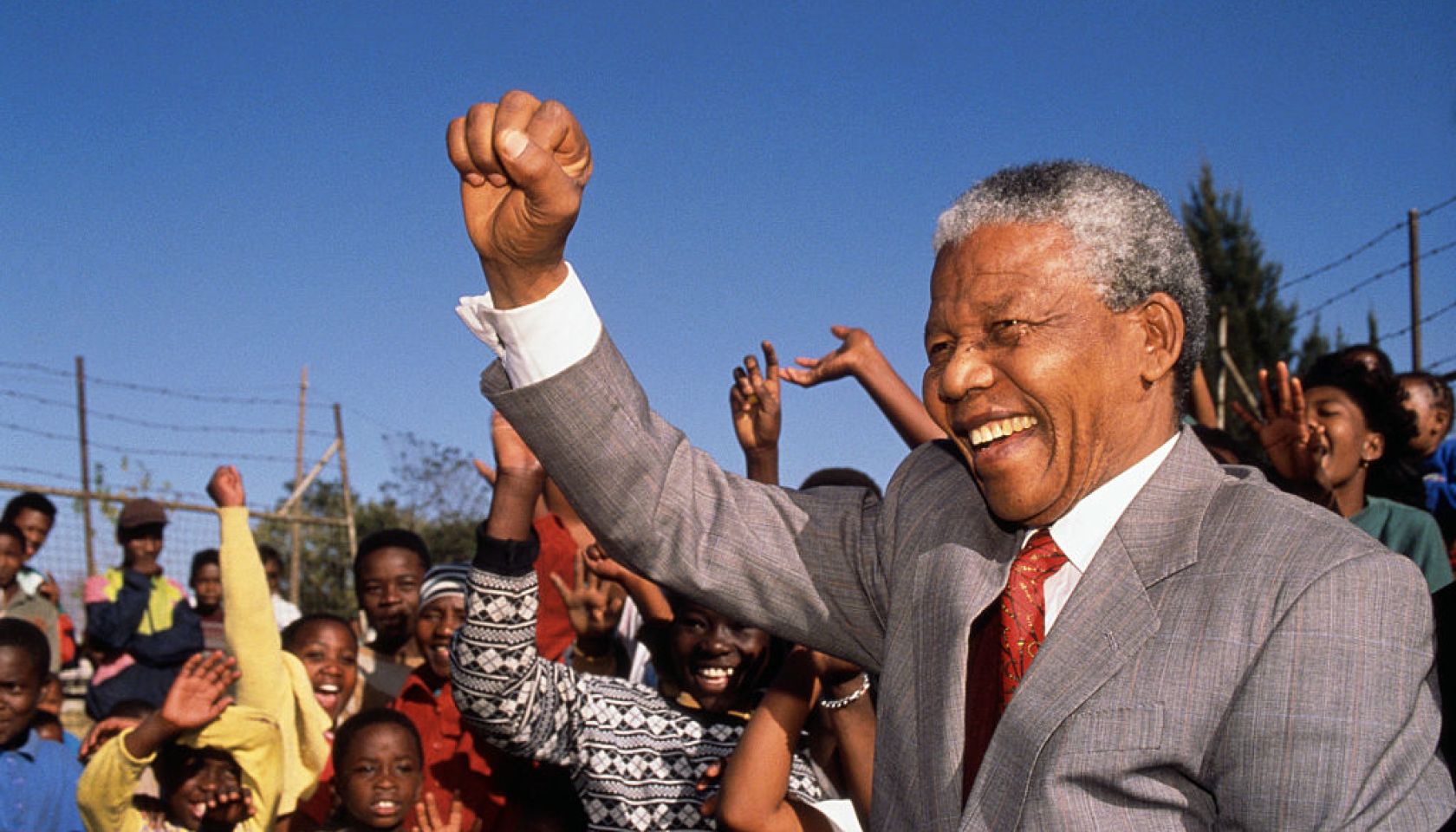 Nelson Mandela Visits Hlengiwe School