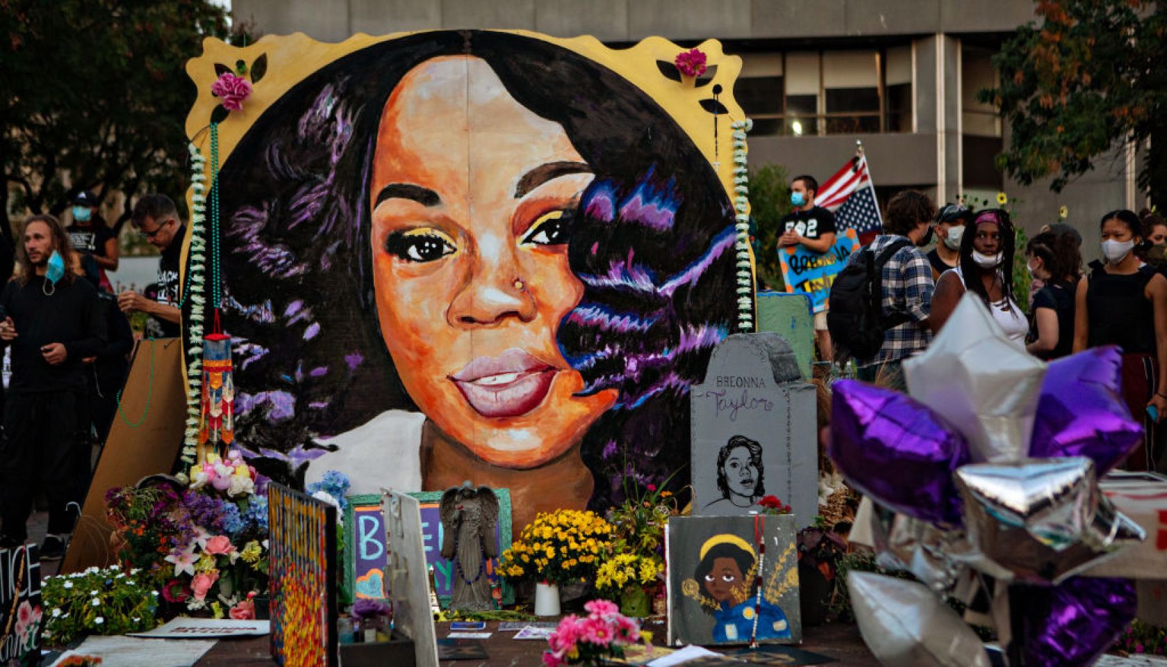 People protest a Kentucky grand jurys indictment of one of three police officers in the killing of Breonna Taylor, but not for her death