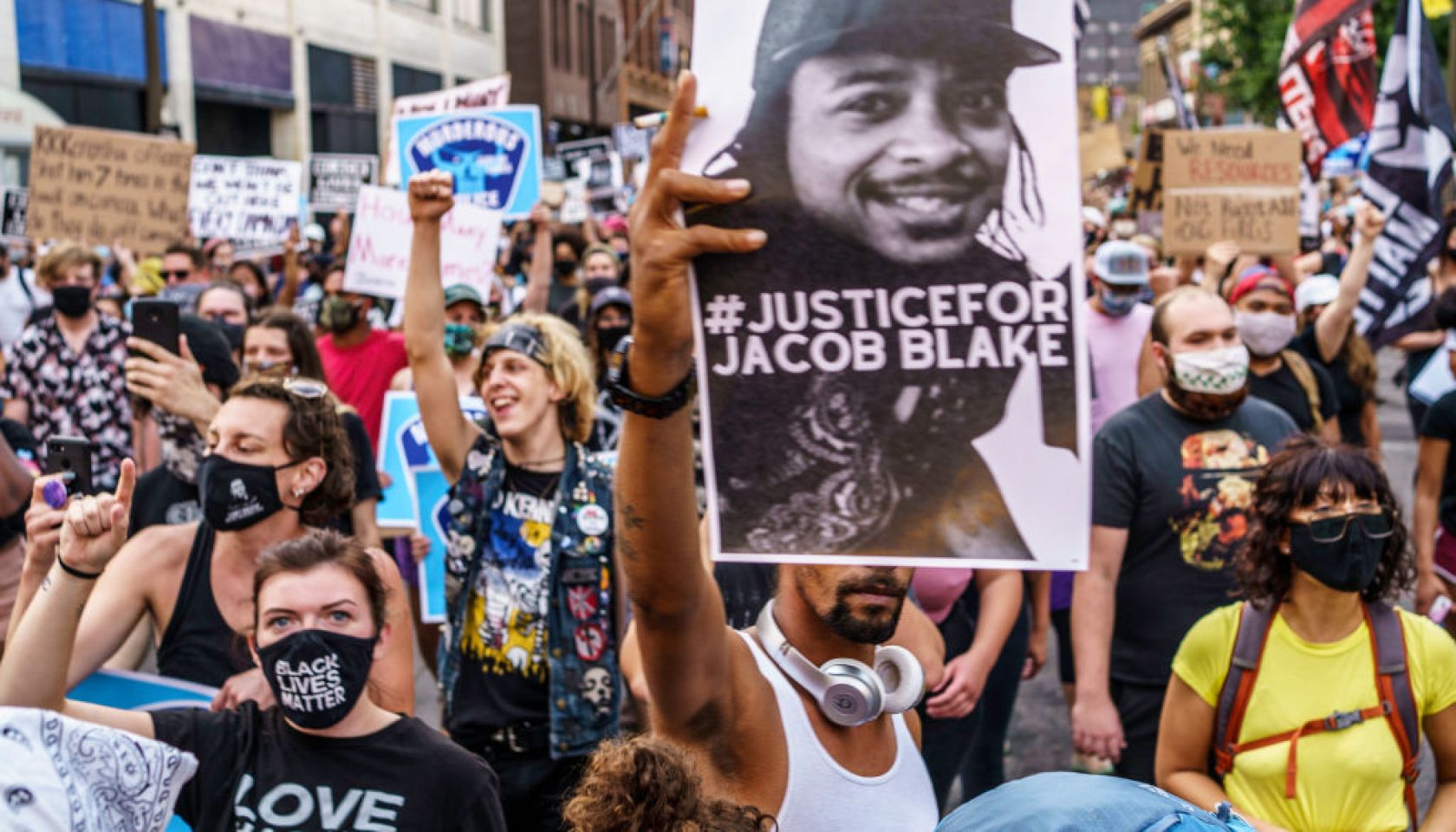 TOPSHOT-US-POLICE-SHOOTING-RACISM