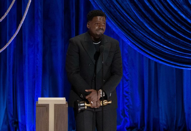 Daniel Kaluuya shouts out the Black Panthers after winning Best Actor in a Supporting Role for 'Judas and the Black Messiah'