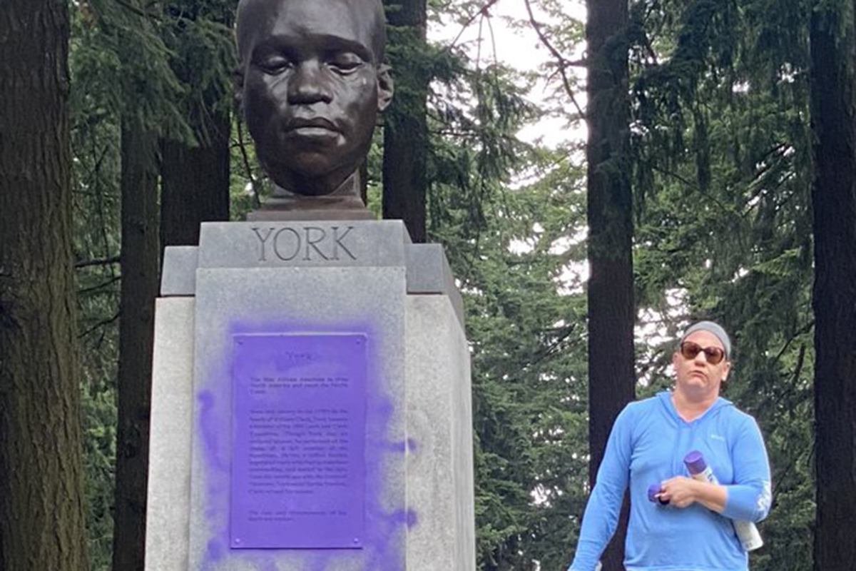 Bust of York vandalized in Mt. Tabor Park, Portland, Oregon
