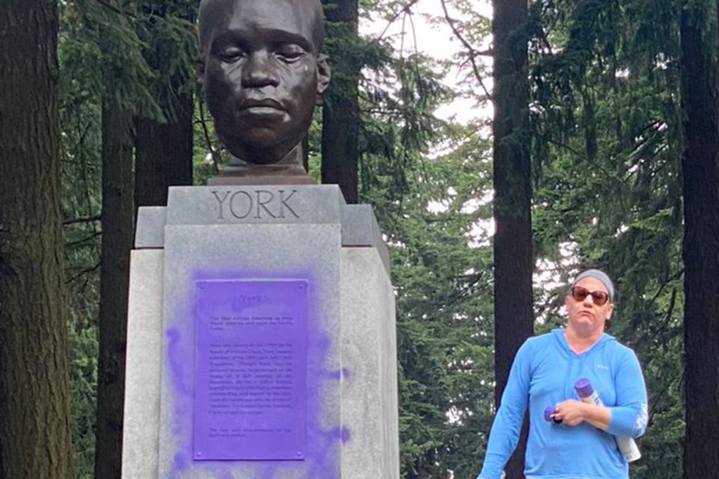 Bust of York vandalized in Mt. Tabor Park, Portland, Oregon