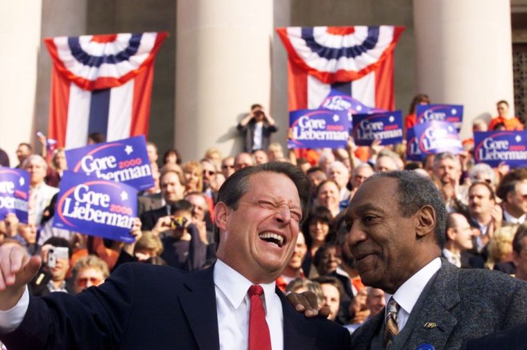 Democratic presidential candidate Vice President Al Gore sha