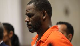 R Kelly Appears In Court in Chicago For Status Hearing