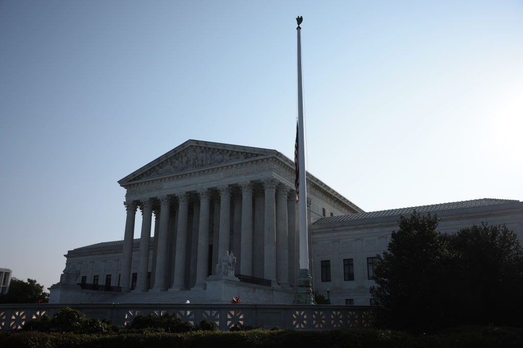 Supreme Court Blocks Biden Administration's Eviction Moratorium