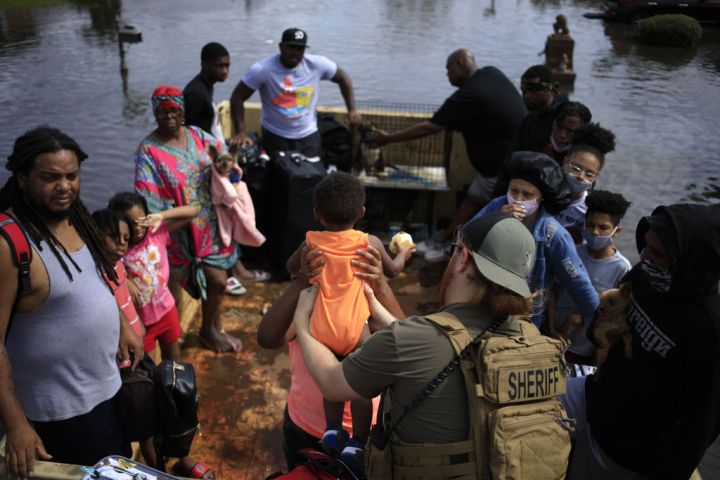 Ida Batters Louisiana, Cutting Off All Power For New Orleans