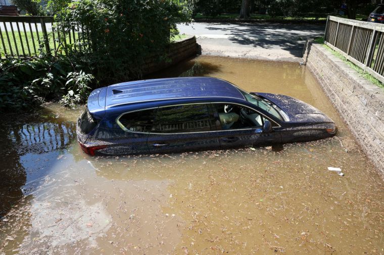 Hurricane Ida hits east coast with flash floods