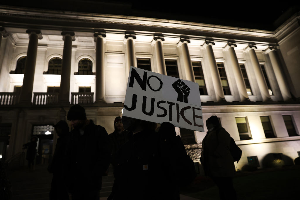 US jury finds Kyle Rittenhouse not guilty on all counts