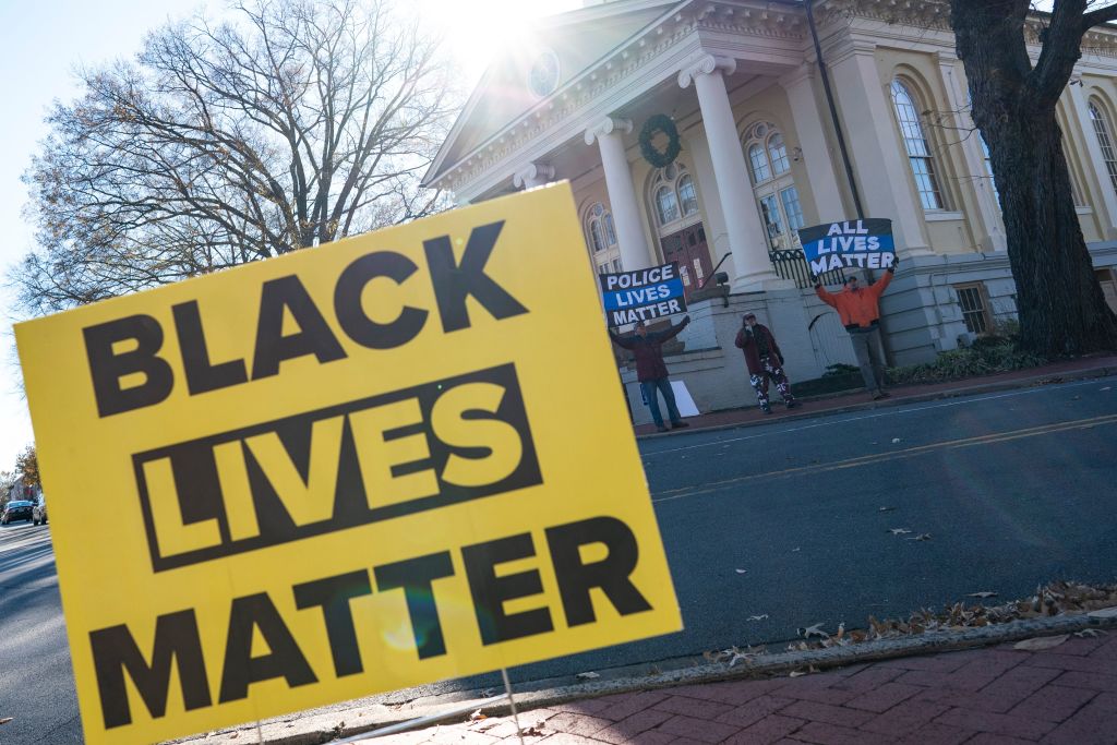 White Man Loses His Mind Over ‘Black Lives Matter’ Sign In Bar, Shouts ‘I’m White, Kill Me’