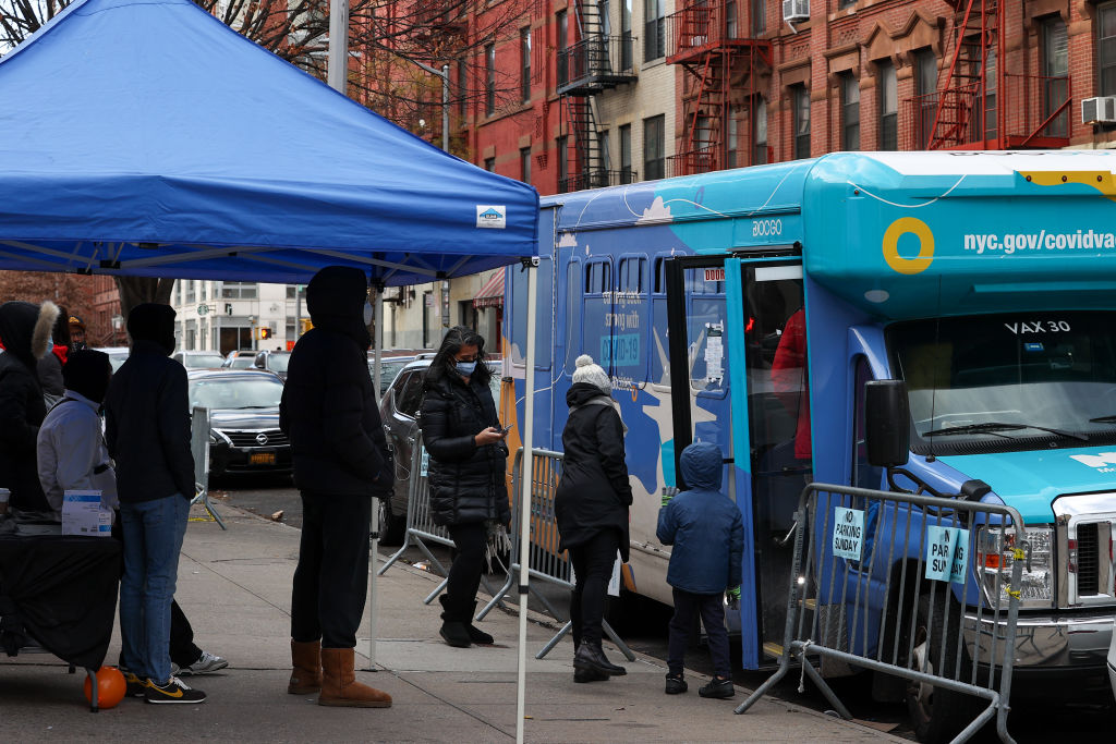 New Yorkers line up for Covid19 testing