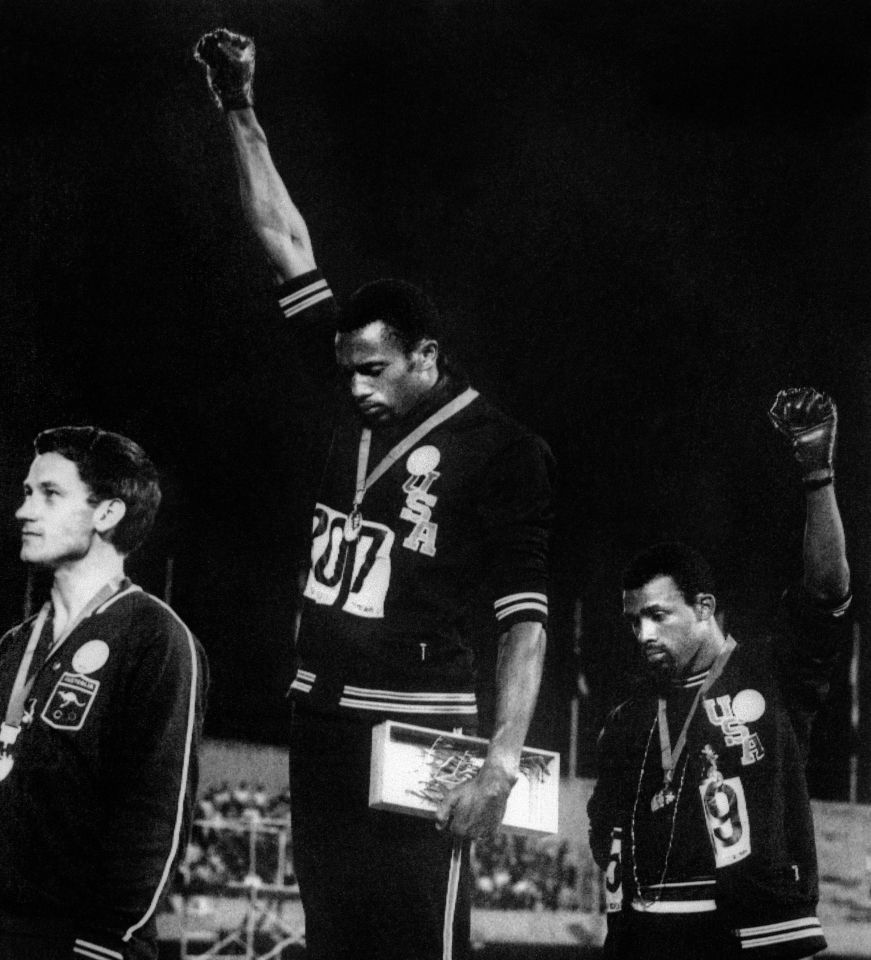 OLY1968-200M-SMITH-CARLOS-PODIUM