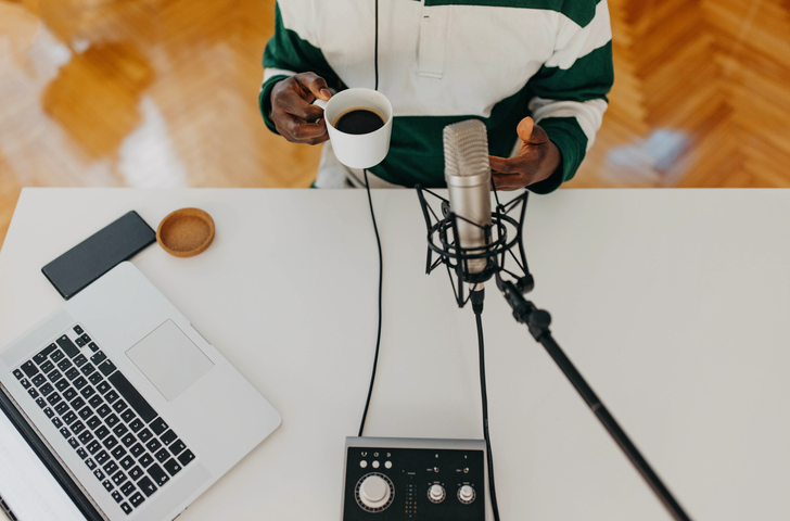 Drinking coffee and pocasting