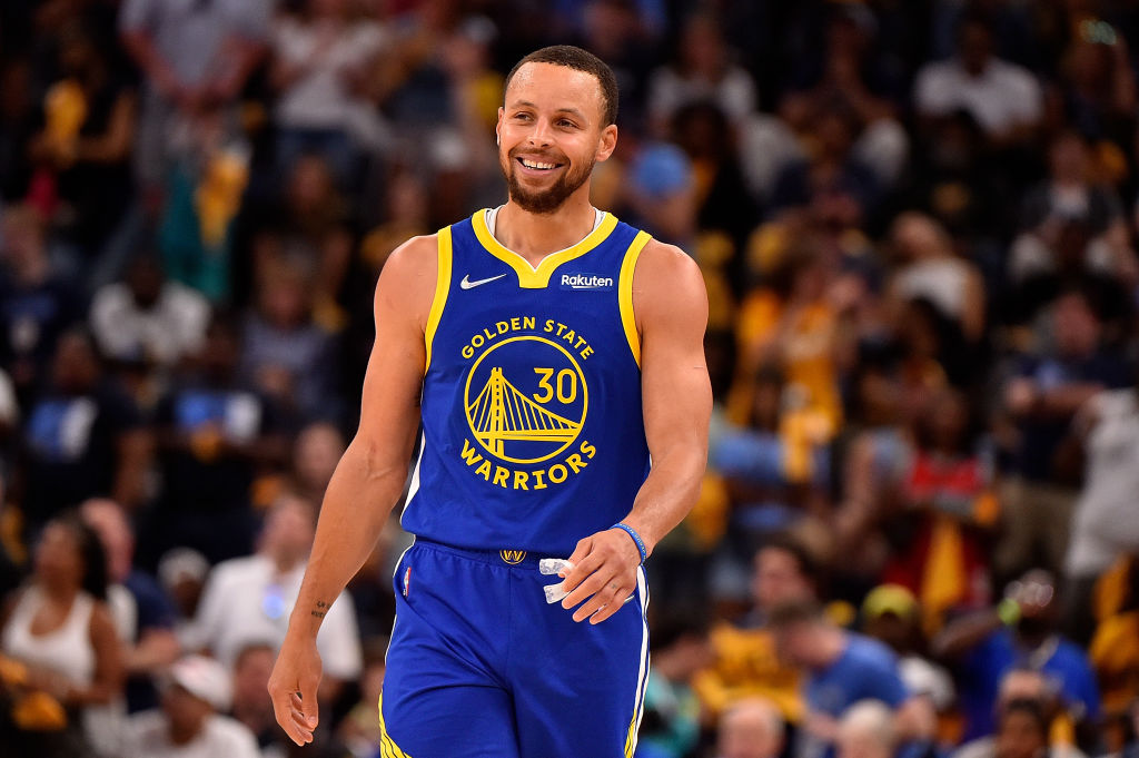 NBA star Stephen Curry finishes degree