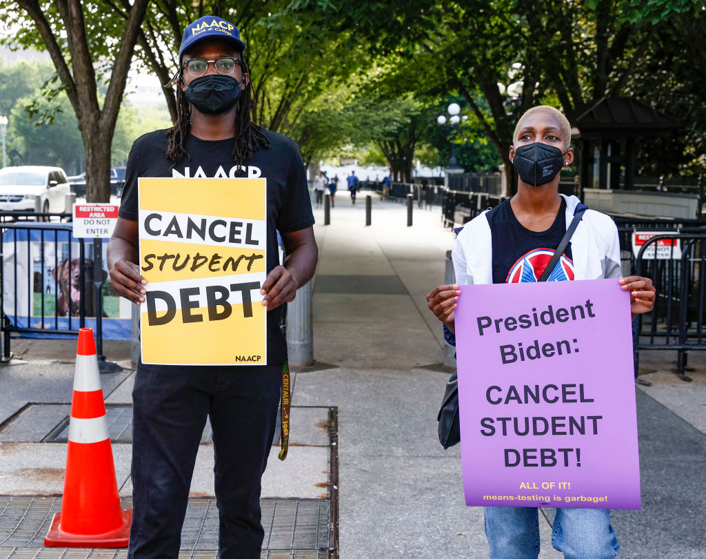 Student Loan Debtors Gather At The White House To Demand That President Biden Cancel Student Debt In August