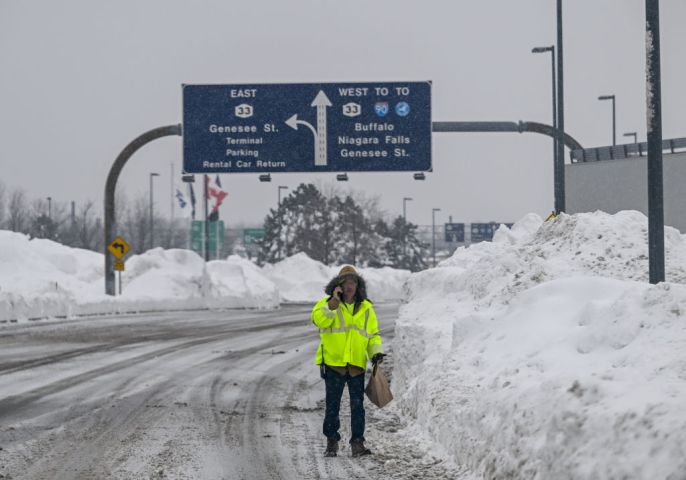 Buffalo Niagara International Airport remains shutdown