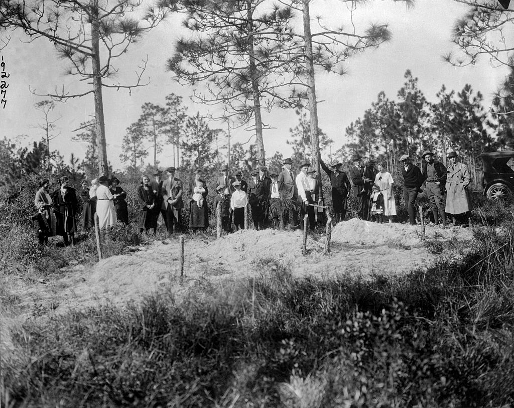 Race Riot Victims Being Buried
