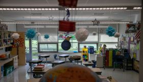 Connecticut School District Prepares Classrooms For Hybrid Learning