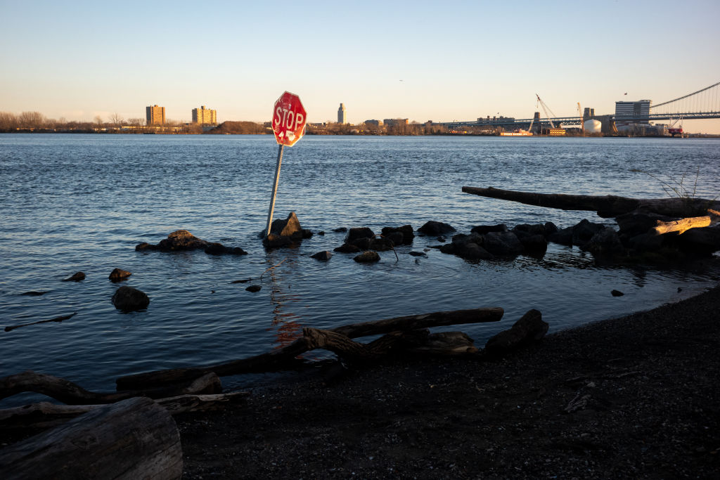 Chemical spill in the Delaware River