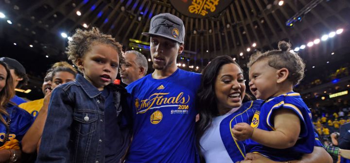 Steph Curry, Ayesha Curry party hard after Warriors parade 2022