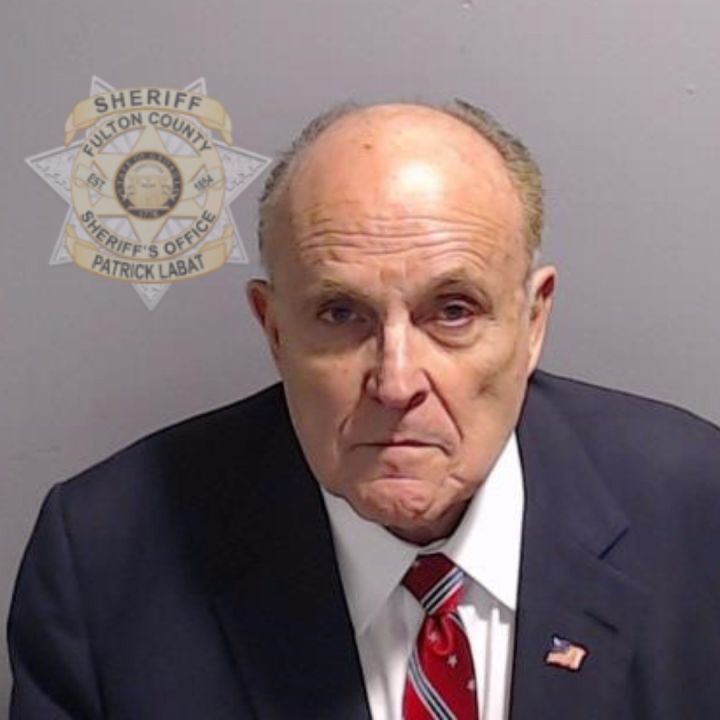 Rudy Giuliani turns himself in at Fulton County Sheriff's Office