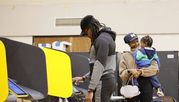 Voting during Super Tuesday election