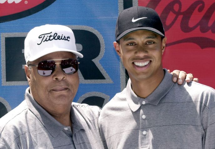 Tiger Woods Hosts Junior Golf Clinic