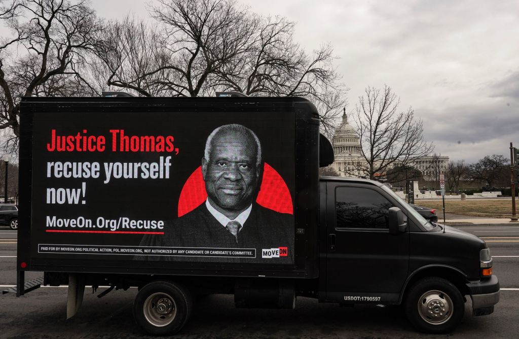 MoveOn Mobile Billboard Calling For Justice Clarence Thomas To Recuse Himself From All Cases Related To January 6 Due To His Alleged Conflicts Of Interest And Corruption