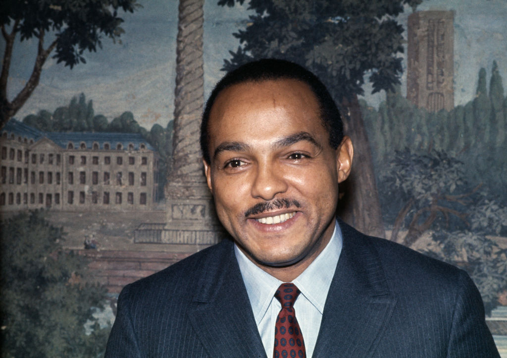 Carl B Stokes