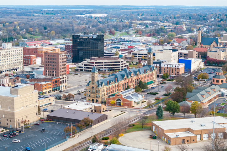 Springfield, Ohio Cityscape Drone POV