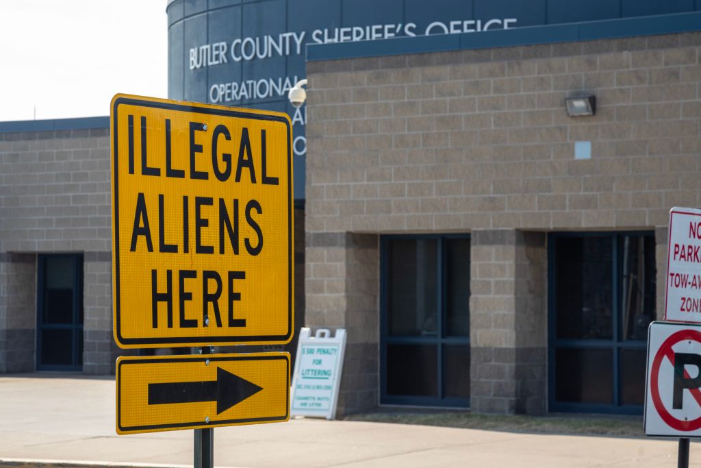 County Jail Houses Undocumented Immigrants