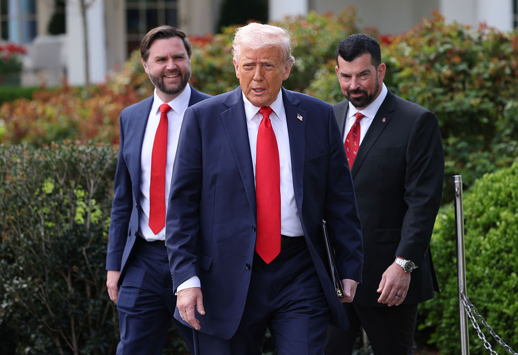 The Great White Heist: Trump's Plan To Bankrupt America On Purpose