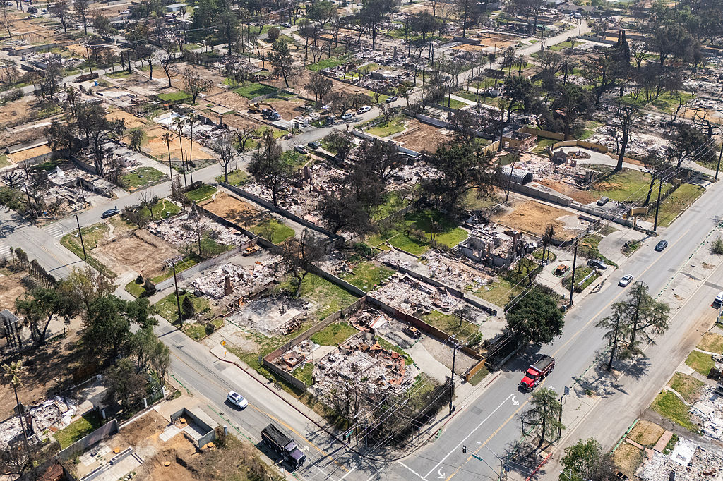 How Altadena Is Slowly Reopening For Business