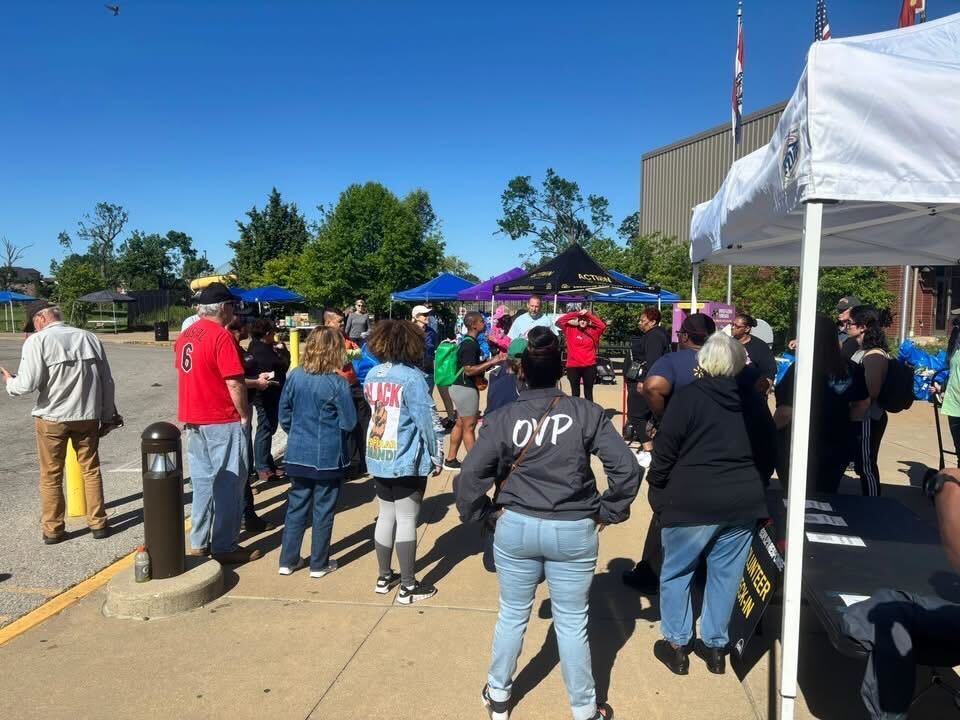 St. Louis Community Fills Relief Gaps Left by Federal Delay St. Louis Community Fills Relief Gaps Left by Federal Delay