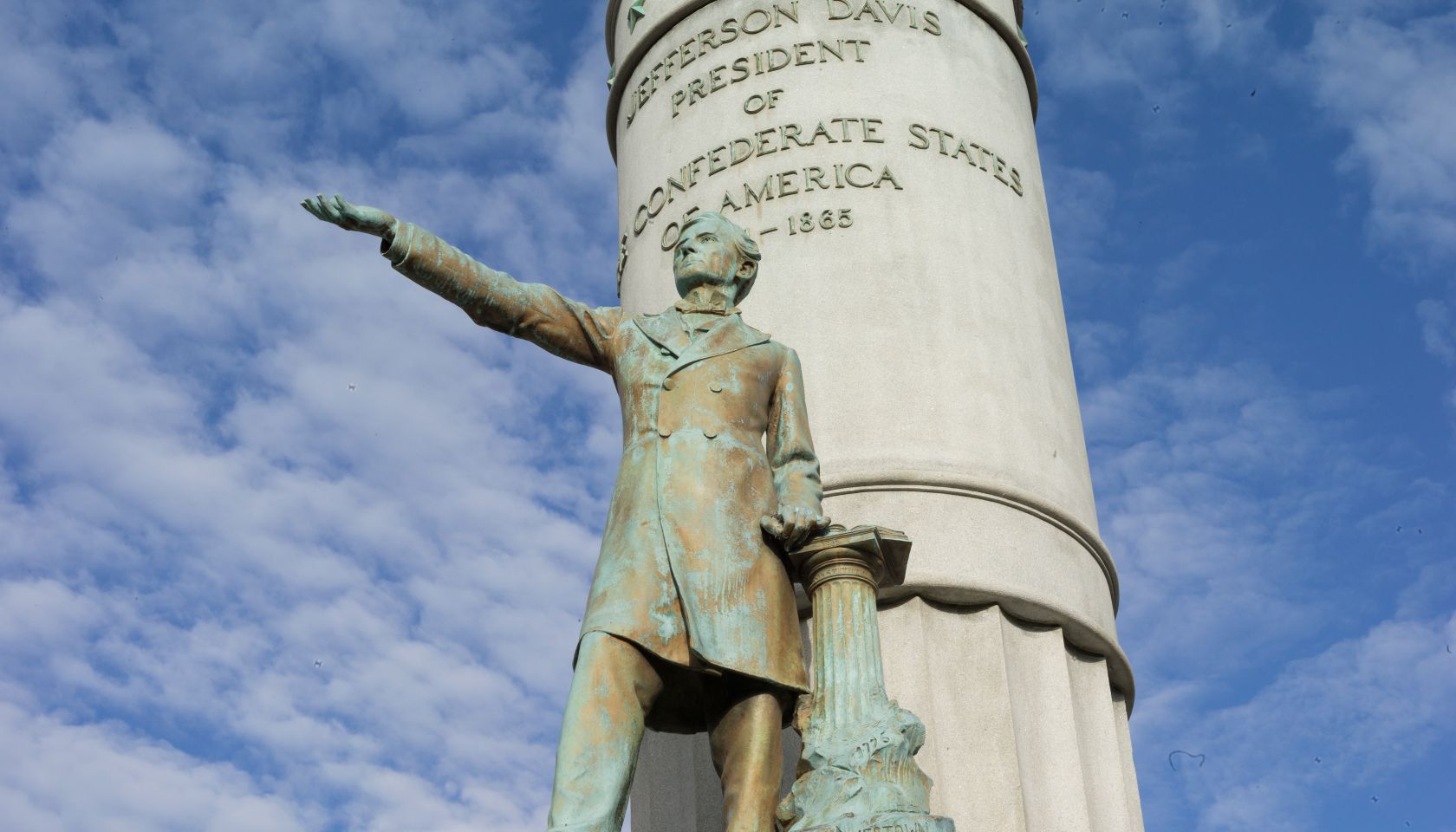 Jefferson Davis statue in Richmond, Virginia.