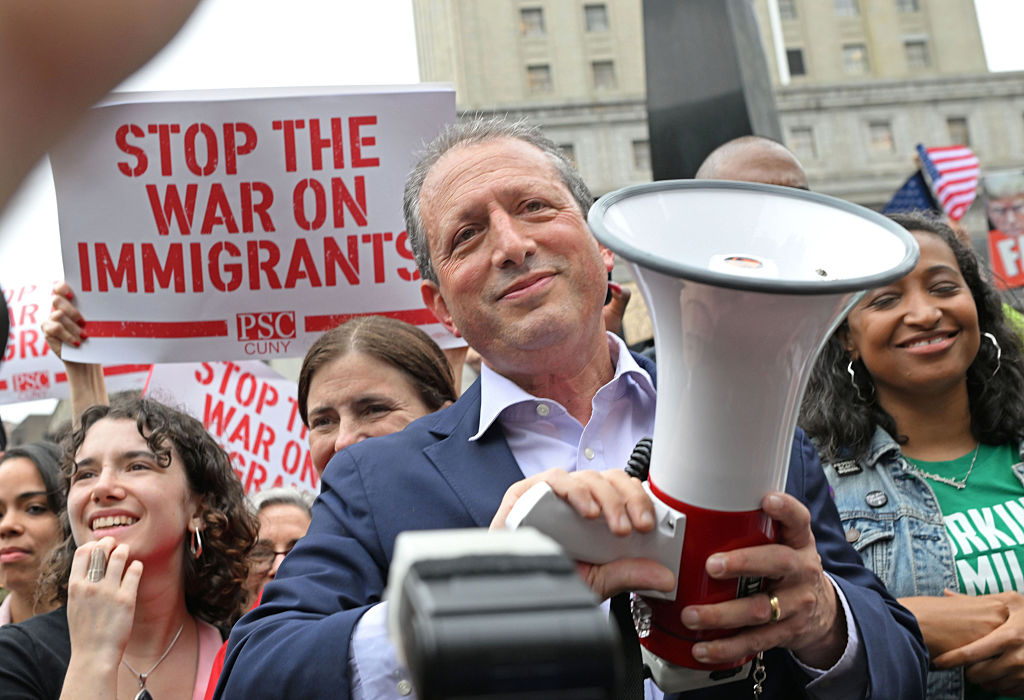 NYC Mayoral Candidate Brad Lander Arrested By ICE Agents