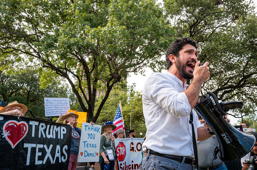 Texas Democratic Lawmakers Flee State In Effort To Halt Redistricting Legislation