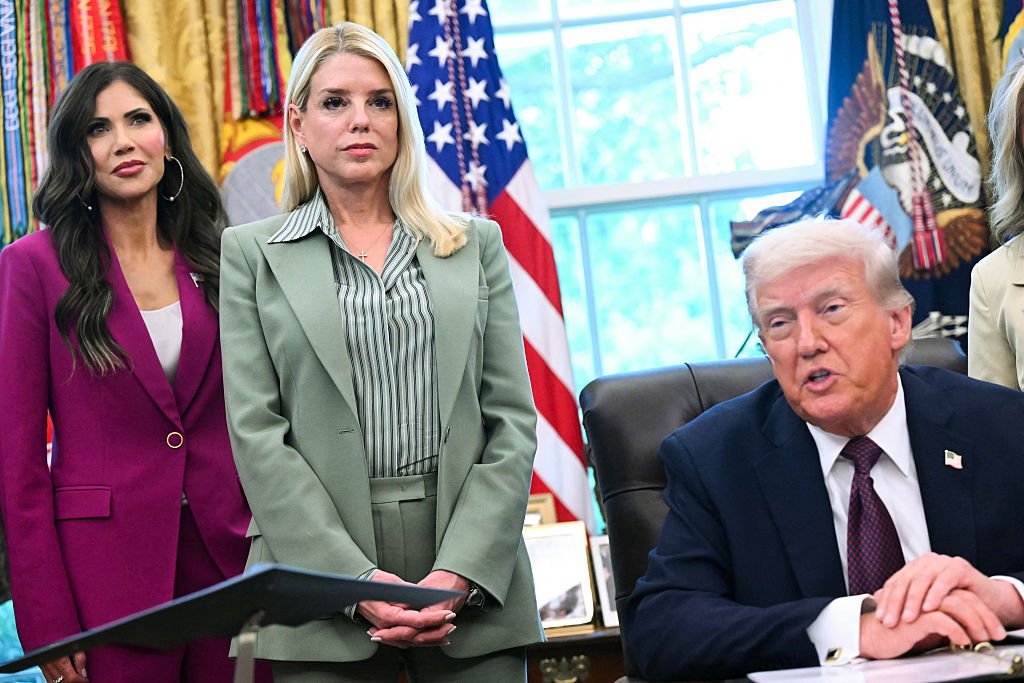 US-POLITICS-MEMORANDUM-TRUMP