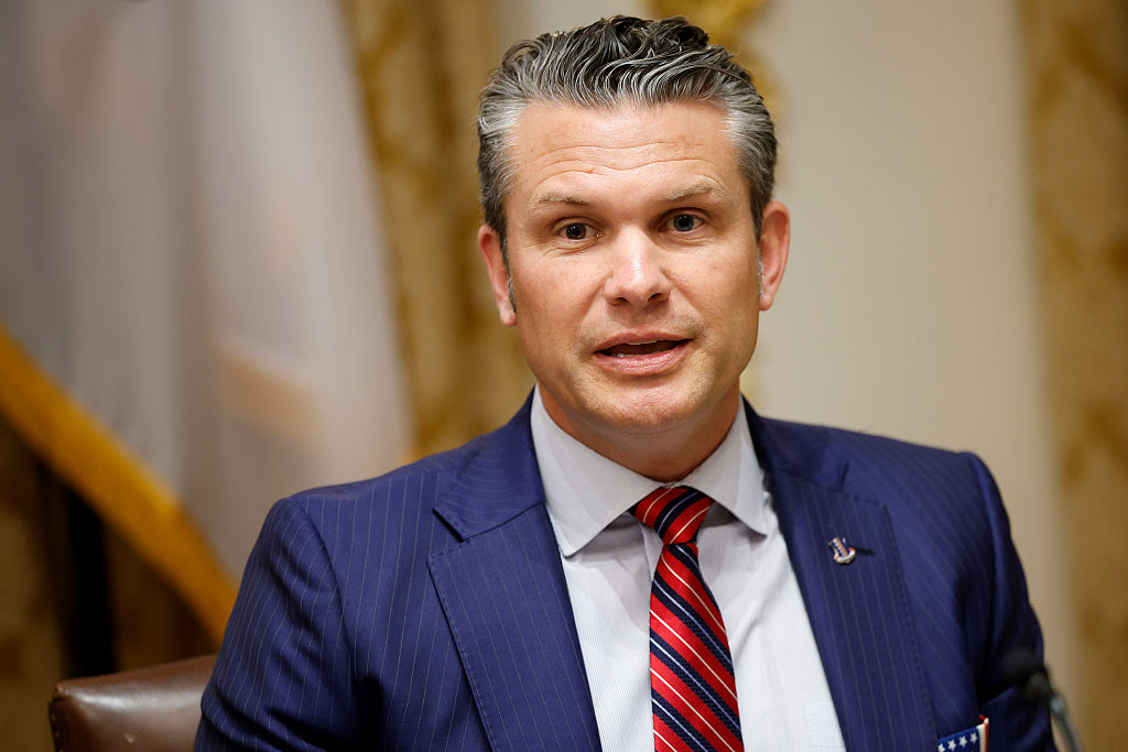 Mídia Tradicional Detona: Nova Política de Notícias da Administração Trump Rejeitada em Massa!
